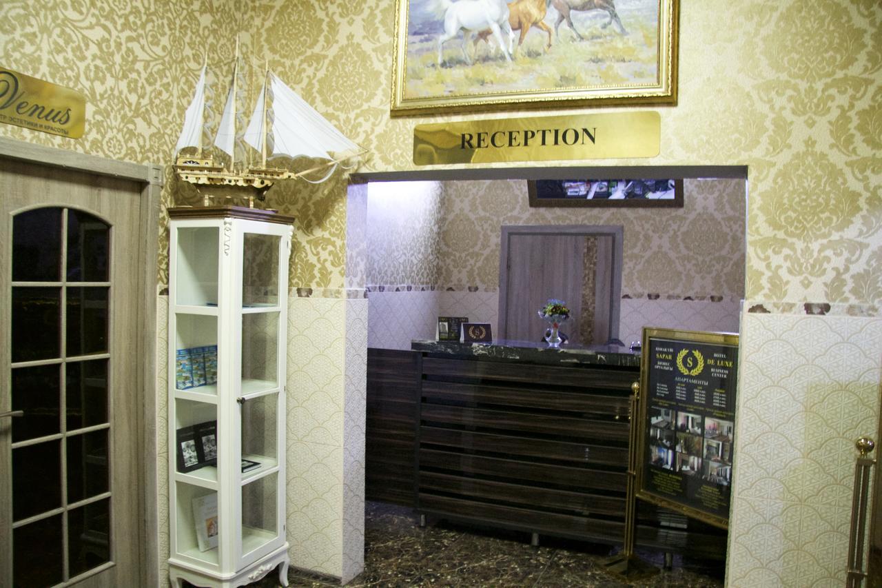 Deluxe Plaza Hotel Almaty Ngoại thất bức ảnh